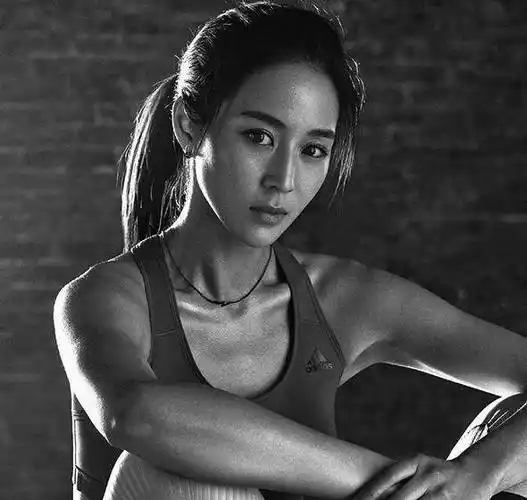 "氧气少女"张钧甯的健身之路_运动_减肥_皮肤