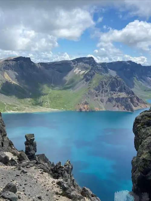 夏季的长白山是旅游避暑圣地.