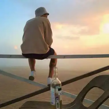 意境伤感唯美男生图片 微信经典伤感男生头像大全