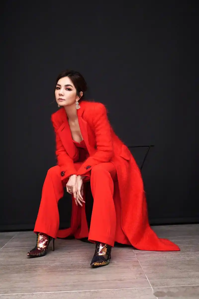 很開心也很珍惜每一次能夠表演的機會,希望每一次都