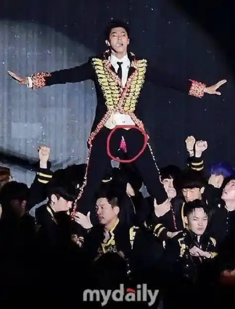 权志龙跌落升降台,郑允浩露内裤,演唱会虽好可隐患也