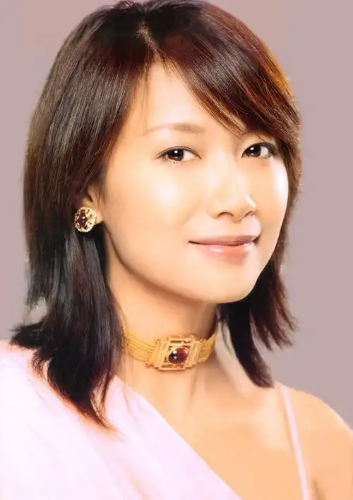 徐静蕾:我们追求的不是什么女权,而是平权_网易订阅