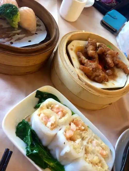 港式早茶 早点 糕点 点心 凤爪 烧麦 叉烧包 虾饺