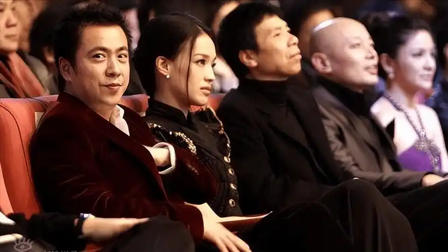 易有料-智能信息流一站式服务平台