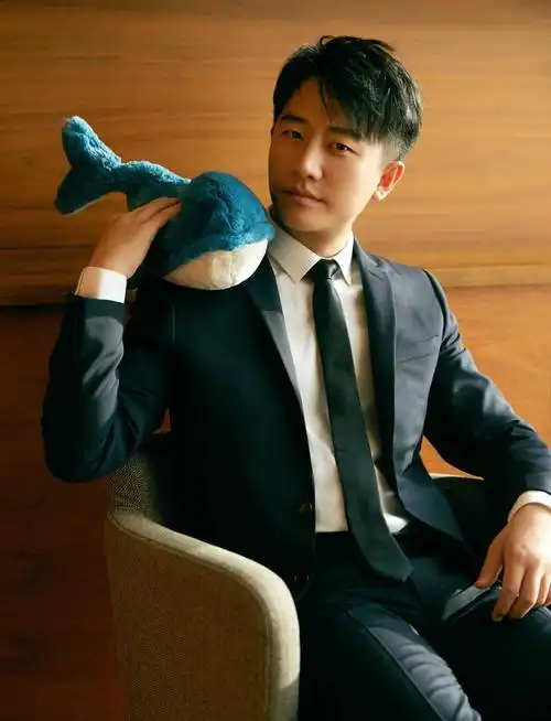 黄轩亮相《只有芸知道》上海发布会