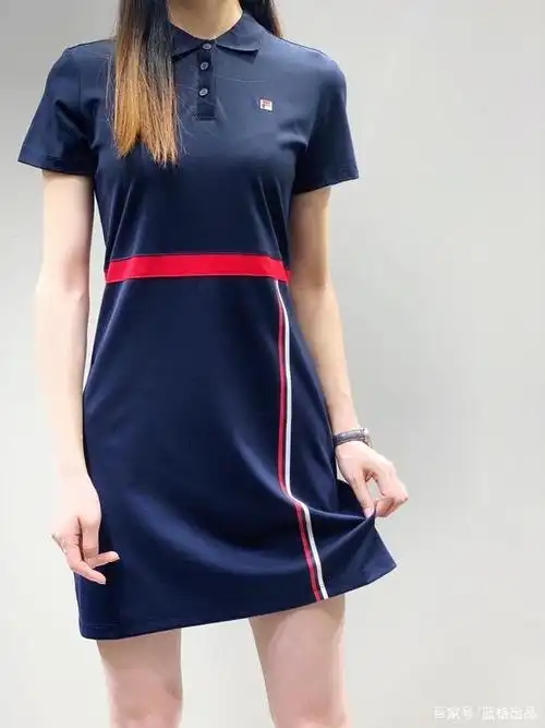 斐乐新款305连衣裙