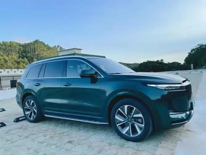 奶爸车车理想one