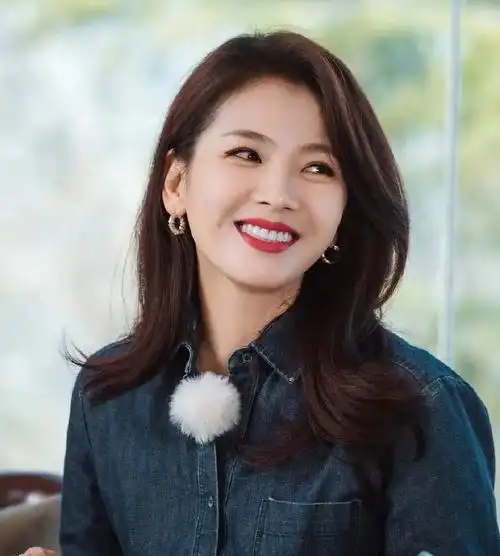 国民贤妻刘涛四年为老公还四亿欠款一直不离不弃生活美满