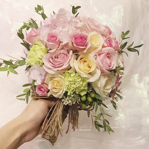 鲜花店欧式手捧玫瑰婚礼鲜花结婚用花新娘手捧花同城实体店专人配