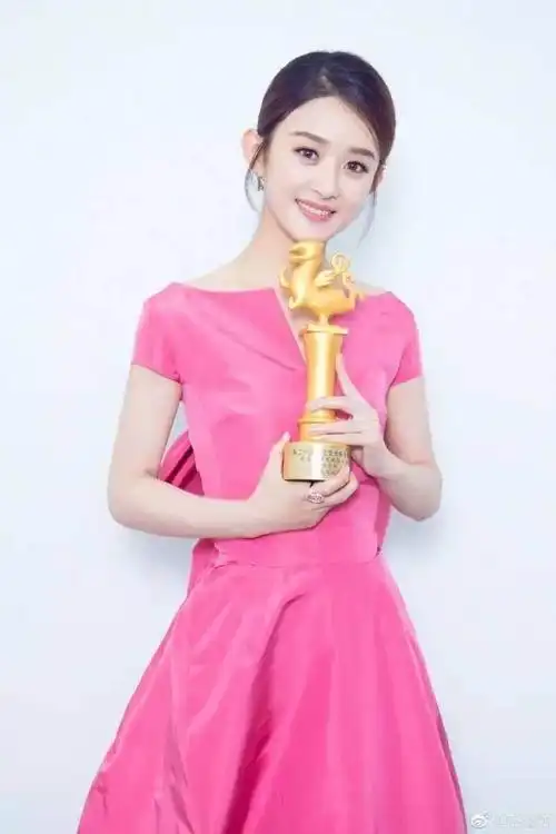 赵丽颖圆脸适合什么刘海