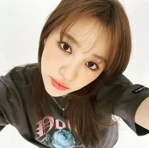 尹恩惠公开皮肤管理秘诀,皮肤水嫩光滑,散发出迷人的光彩-腾讯新闻