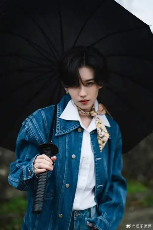 陆柯燃球迷梦之夜外景侧拍花絮##ip风向标