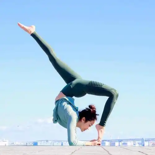 开胯为什么是瑜伽第一课看完你就明白了