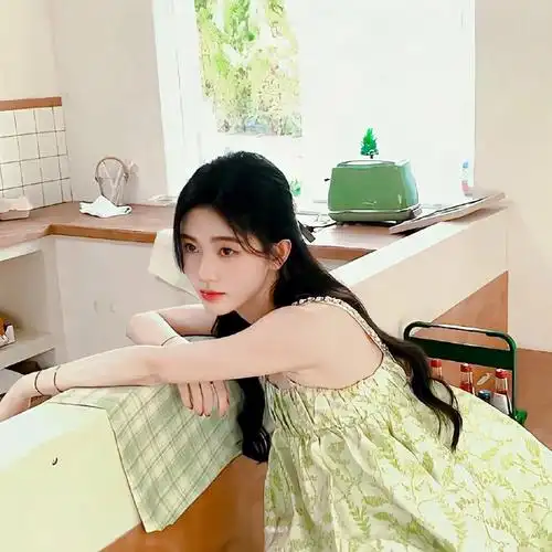 鞠婧祎蛮稀有的头像