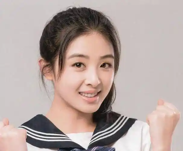 又一对恋爱,张含韵佟梦实被拍,亲密牵手同回酒店_胡娇_许清嘉_事业