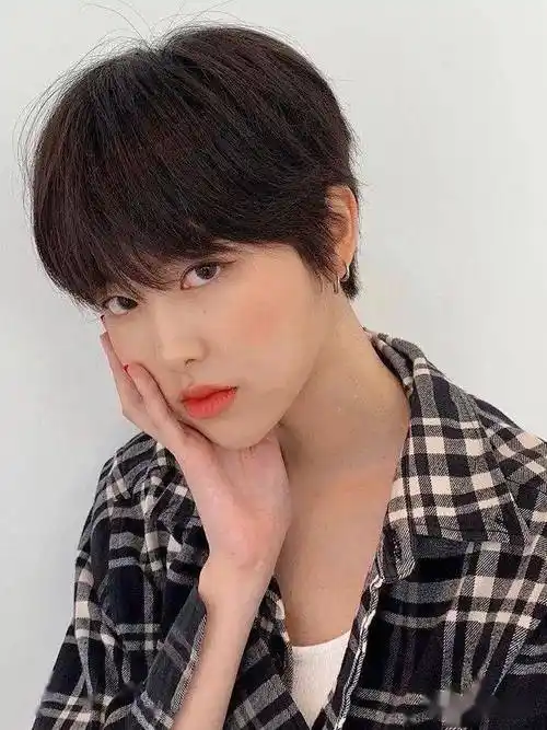 2021巨火网红超a超短发定型烫