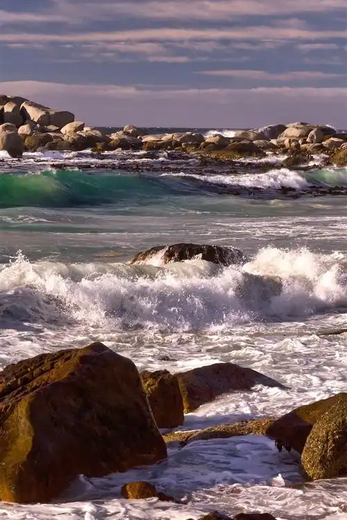壁纸 岩石,石头,海洋,波浪,泡沫,海岸 3840x2160 uhd 4k 高清壁纸