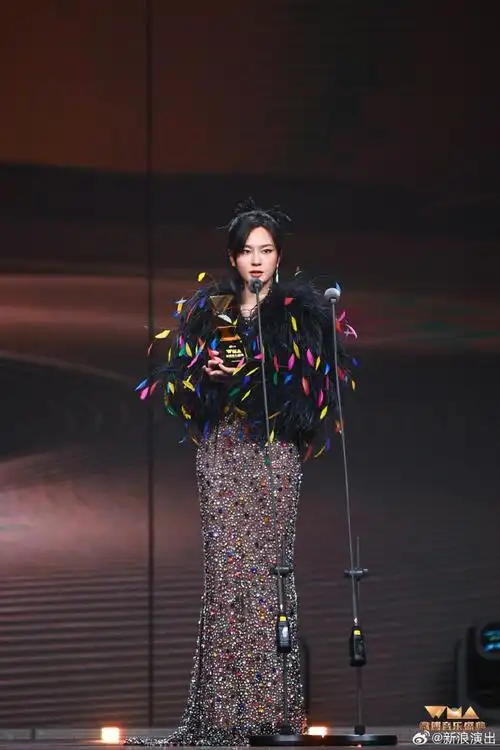周笔畅微博音乐盛典年度优秀歌手