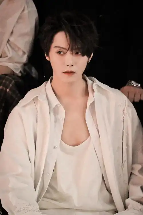 肖宇梁超话#向全世界安利肖宇梁#不要急着让生活给