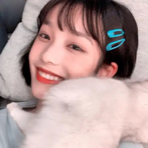 韩系 女生 欧美 半身 唯美 遮脸 镜子照 中式风 安静 可爱 卖萌 个性