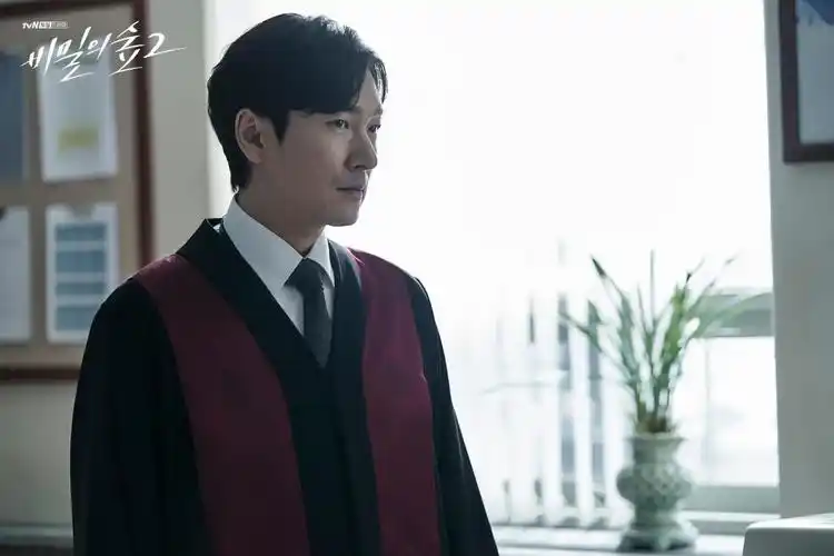 《秘密森林2》:依然是神剧!