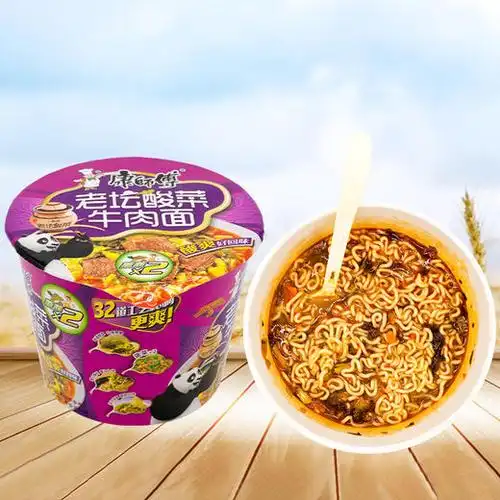康师傅老坛酸菜牛肉桶面122g/桶