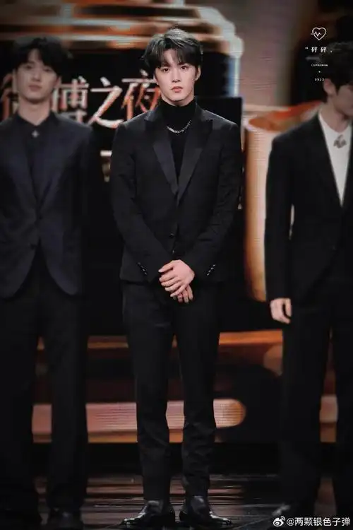 刘耀文加盟微博电影之夜