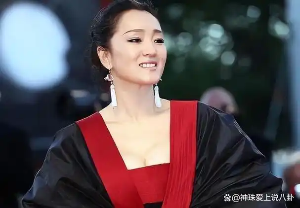 58岁巩俐近照惊呆网友胖到快200斤嫁71岁外国老公后