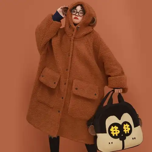 嬉游记原创 羊羔毛大衣连帽可爱外套毛毛保暖冬季长款大衣女显瘦