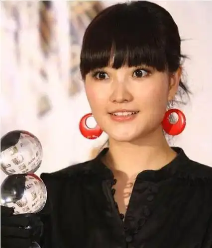 《蒙面唱将》金海心重返舞台,嗓音一鸣惊人!