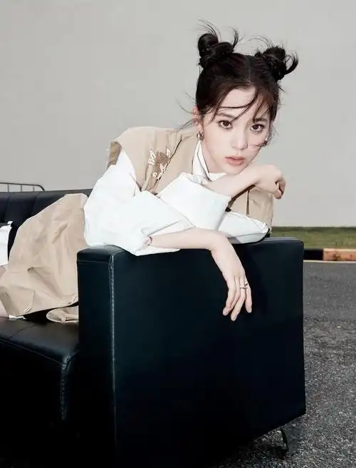 欧阳娜娜双丸子头少女写真9615 朋克少女娜比上线