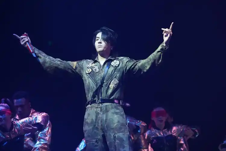 2019年4月20日,南京,吴亦凡举办演唱会.