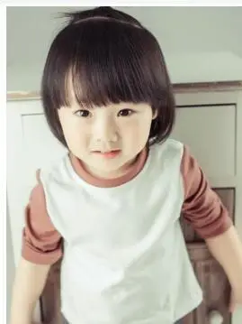 五岁小女孩短发西瓜头发型图片 示范小女孩西瓜头如何扎