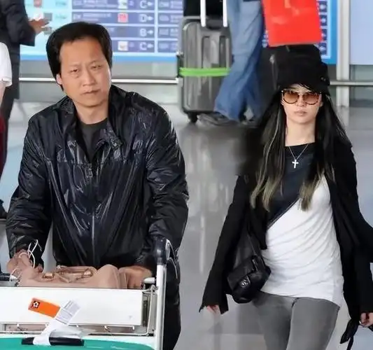 杨采钰:挖走刘亦菲背后的男人,嫁相差30岁金主,她到底为了啥