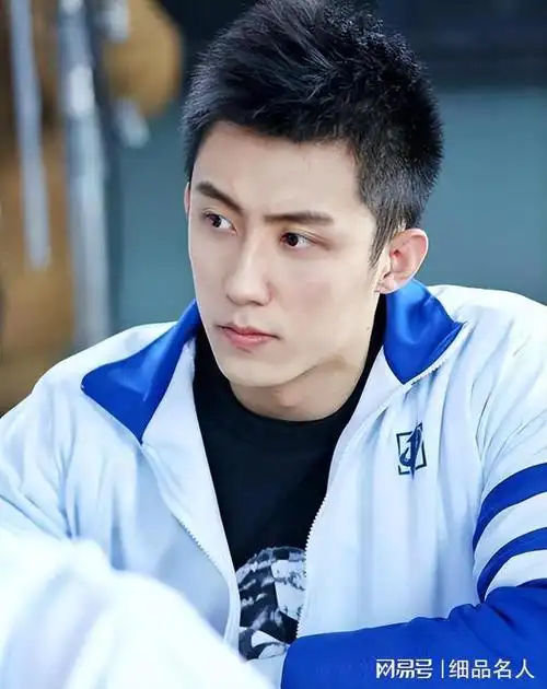 黄景瑜:从草根奋斗成流量小生,离婚6年仍单身|男模|宋茜|模特|武术