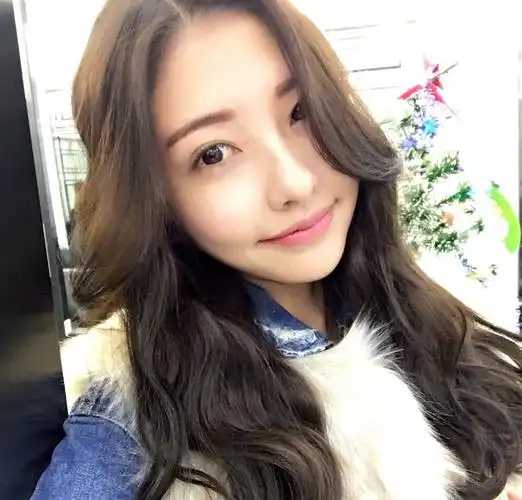 四川校花李惠玥清纯妩媚性感写真图片