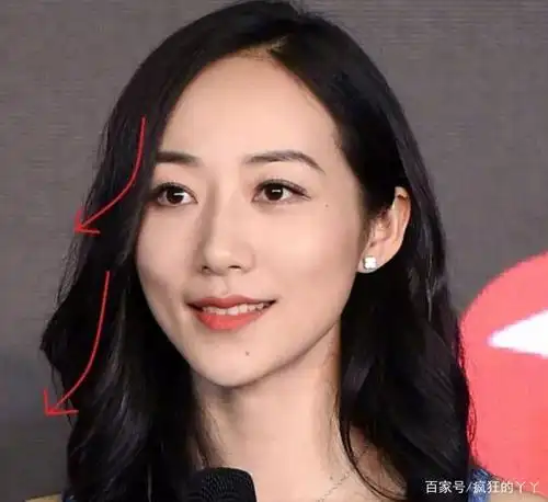 颧骨颧弓突出,太阳穴凹陷,简单的卷发就可以修饰这些问题!