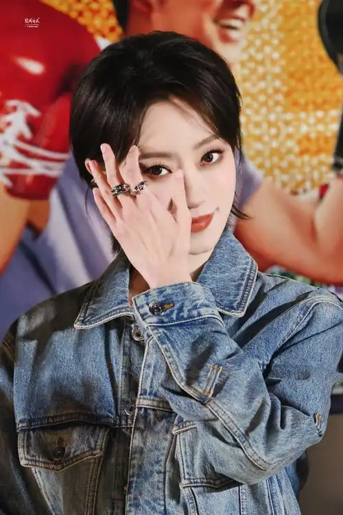 张小斐 最后乐丹望向擂台的眼神##张小斐眼神##张小斐电影热辣滚烫