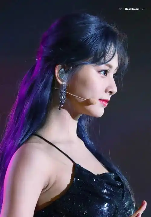 惊艳,靓丽的周子瑜_演出_漂亮_少女