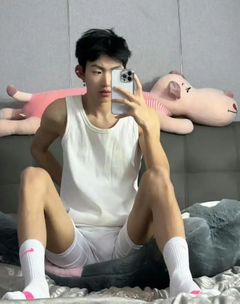 帅哥# #阳光开朗大男孩