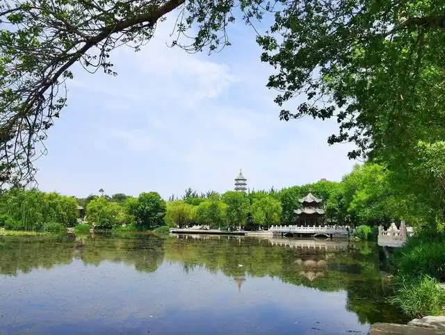 天津市旅游景点有:盘山风景区,天津古文化街,独乐寺,杨柳青博物馆