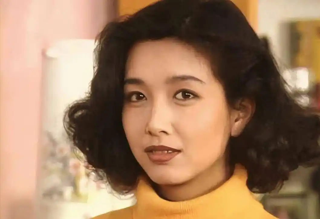 "江珊"如此多娇,人生就是"过把瘾",53岁再遇真爱_高亦心_女儿_电视剧