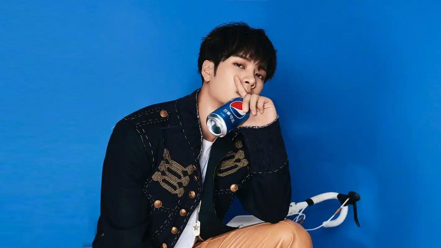 王嘉尔帅气时尚写真大片高清图片壁纸