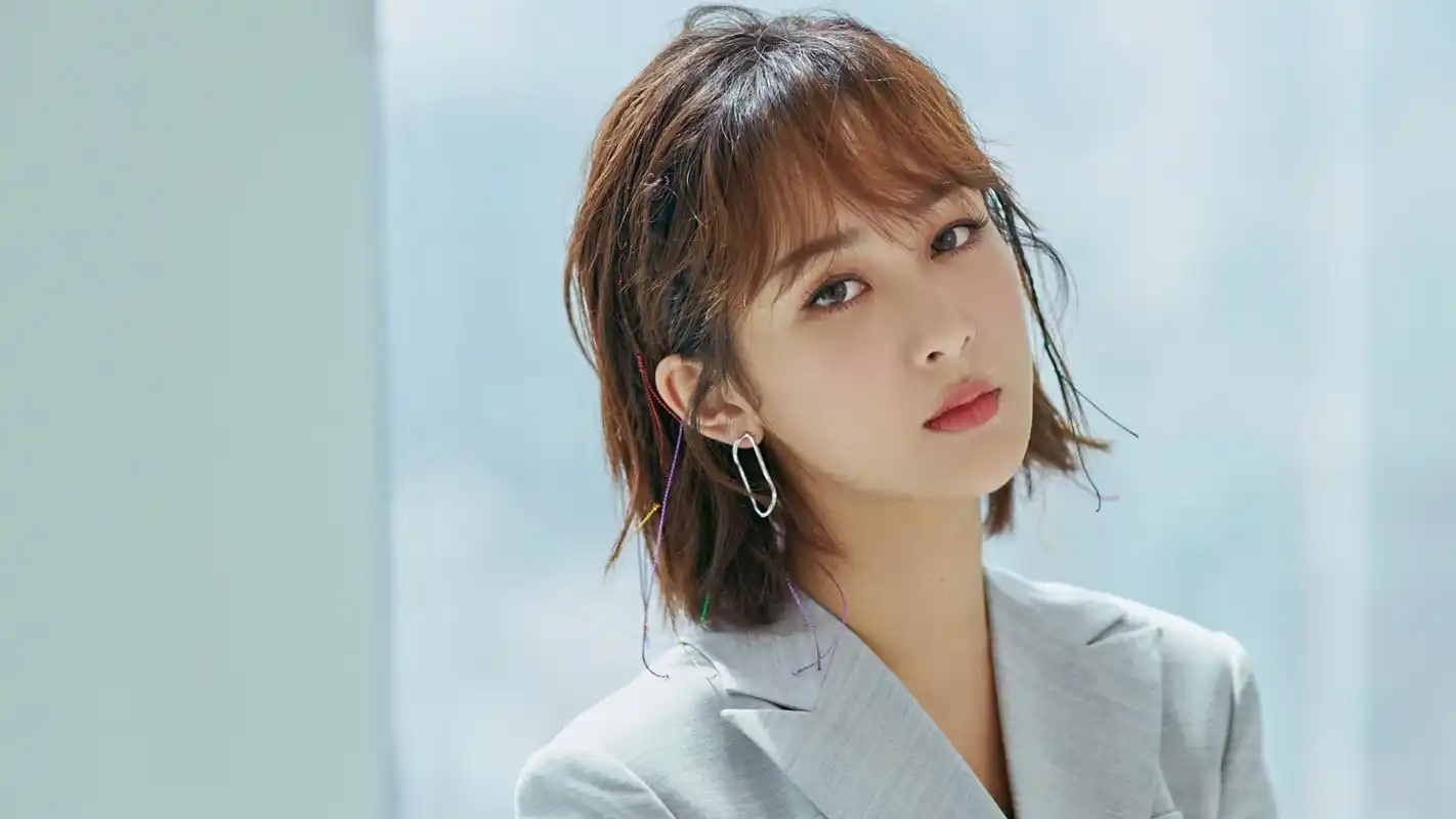 杨紫总裁造型,大陆明星-回车桌面