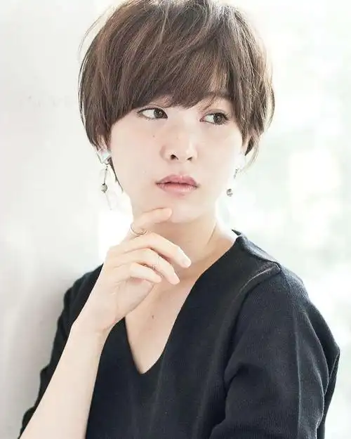 圆脸适合齐刘海短发吗(圆脸适合齐刘海短发么)-天晟网