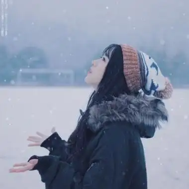 qq头像女生唯美侧面长发披肩