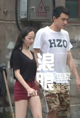 蒋梦婕曾经的绯闻男友是林更新.印象中尹正的绯闻女友是张蓝心.