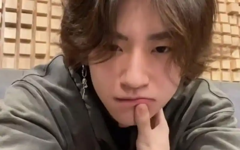 小鬼王琳凯万圣节直播