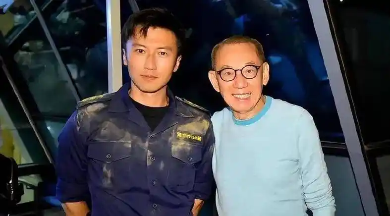 谢霆锋:从二世祖到商业帝国掌控者,原来他才是娱乐圈真正的大佬_王菲