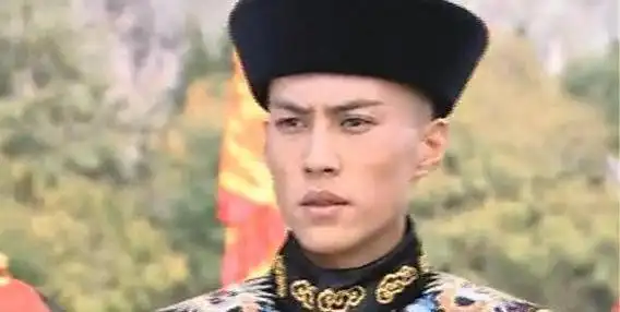 国家一级演员靳东的低调情史:错的时间遇见江珊,后娶二婚的李佳